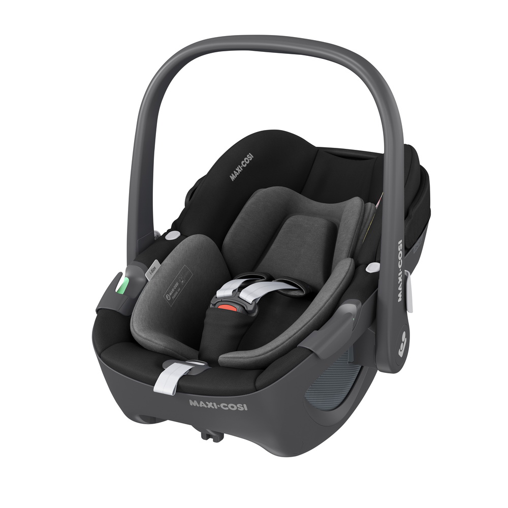 Автокресло Maxi-Cosi Pebble 360 Essential Black