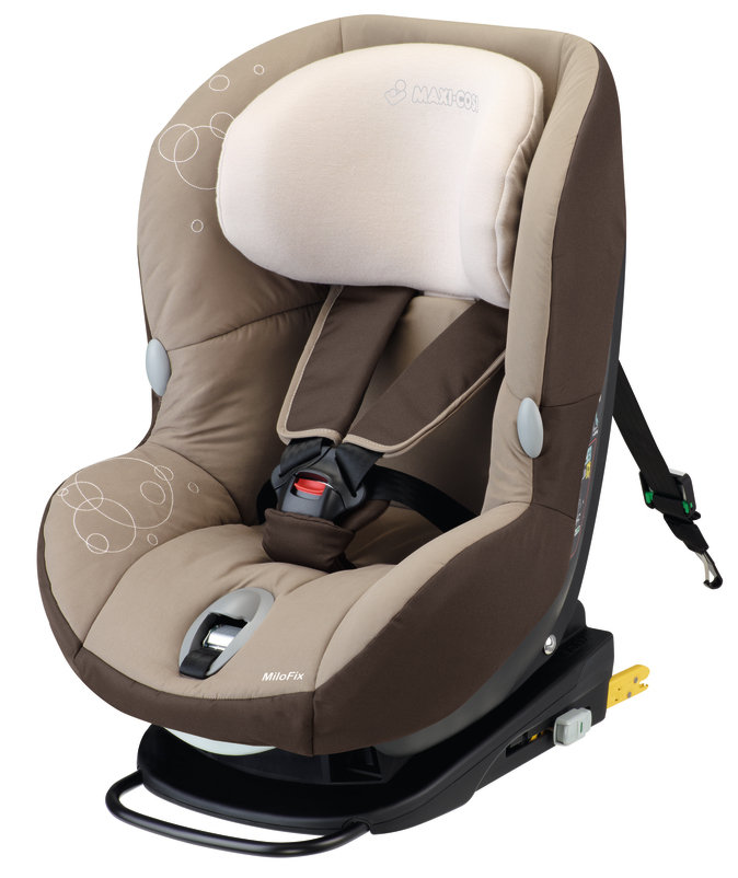Автокресло Maxi Cosi Milo Fix Walbrown