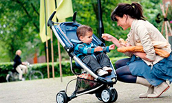 Самые легкие коляски-трости для молодых матерей