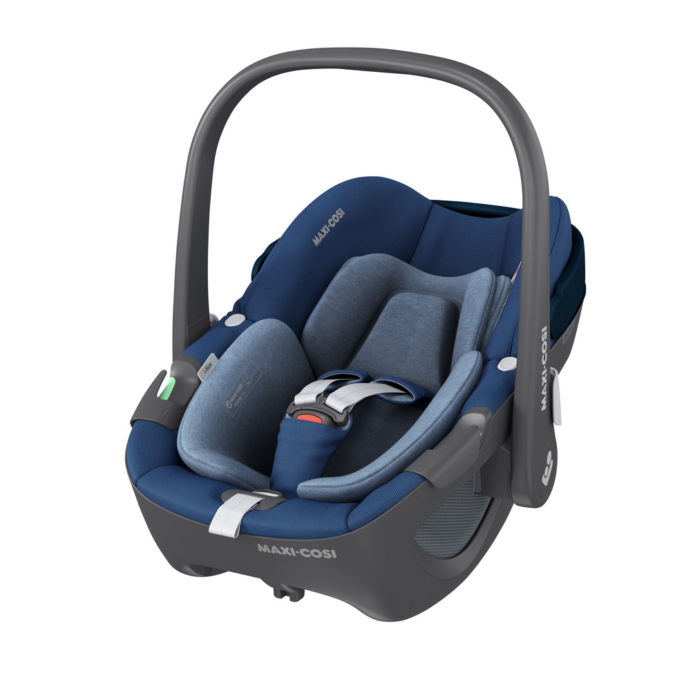 Автокресло Maxi-Cosi Pebble 360 Essential Blue