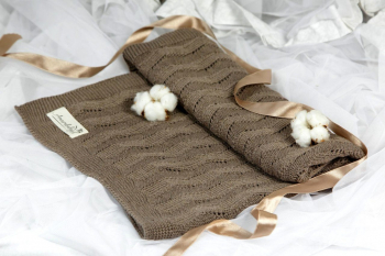 Плед вязаный Amarobaby 105*75 Волна — кофе