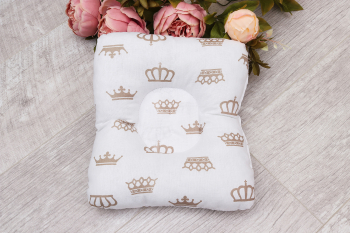 Подушки для малыша Amarobaby для кормления и сна короны — бежевый