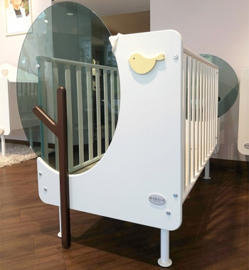 Детская кровать Baby Expert Bosco с реечными бортиками — белый/зеленый