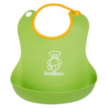 Нагрудник мягкий пластиковый для кормления ребенка BabyBjorn — зеленый